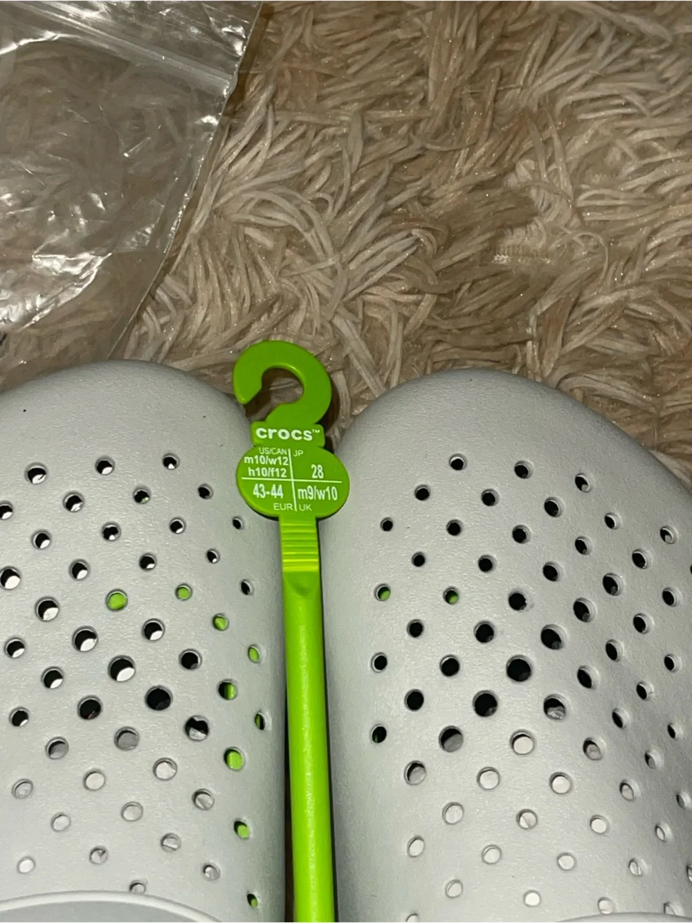 NWT CROCS Women 12(Men 10)LiteRide Clog in Light Gray - Picture 4 of 5